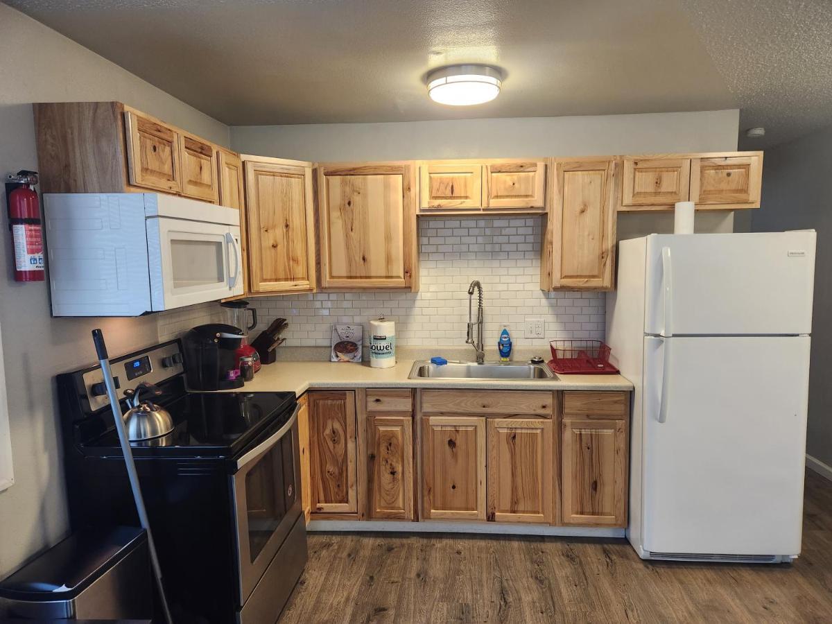 Nightshade Bnb Anchorage Exterior photo